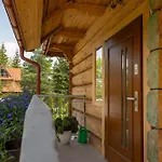 Apartamento Atmospheric In A Mountain By Renters
